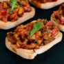 Appetithappen mit gebackenem Gemüse
