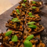 Appetithappen mit gebackenem Gemüse
