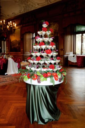 Dessertpyramide im Glas (betreut mit Servicepersonal)