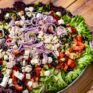 Griechischer Salat · Plateau-Servierung