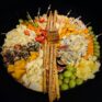 Königliche Käseplatte mit gemischtem Käse und Trüffelhonig