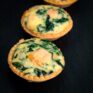 Mini-Quiche mit Lachs und Spinat