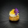 Profiterole mit Passionsfruchtkaviar