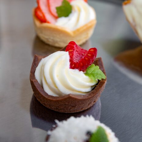 Schokoladen-Tartelette mit Vanillecreme (2) Schokoladen-Tartelette mit Vanillecreme (2)