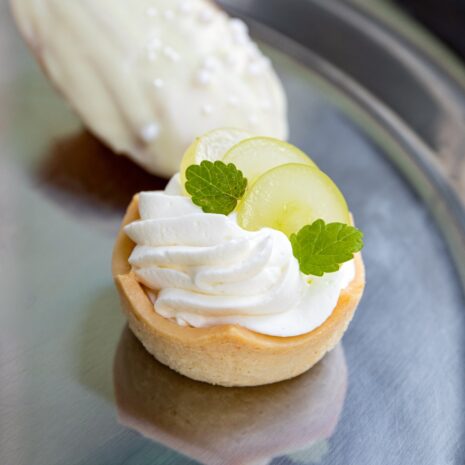 Vanille-Tartelette mit frischen Früchten (2) Vanille-Tartelette mit frischen Früchten