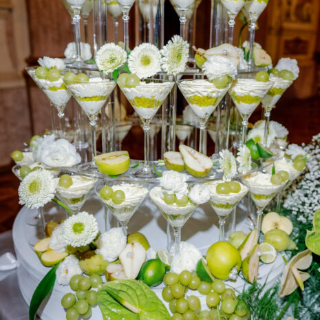 Wedding Dessertpyramide im Glas Wedding Dessertpyramide im Glas